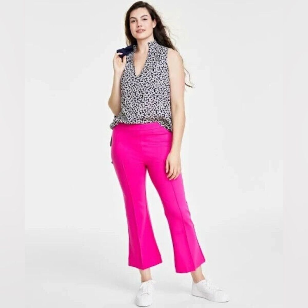 Barbie pink kick flare cropped pants